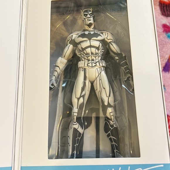 Batman black and white action figure Jim Lee - Picture 3 of 10